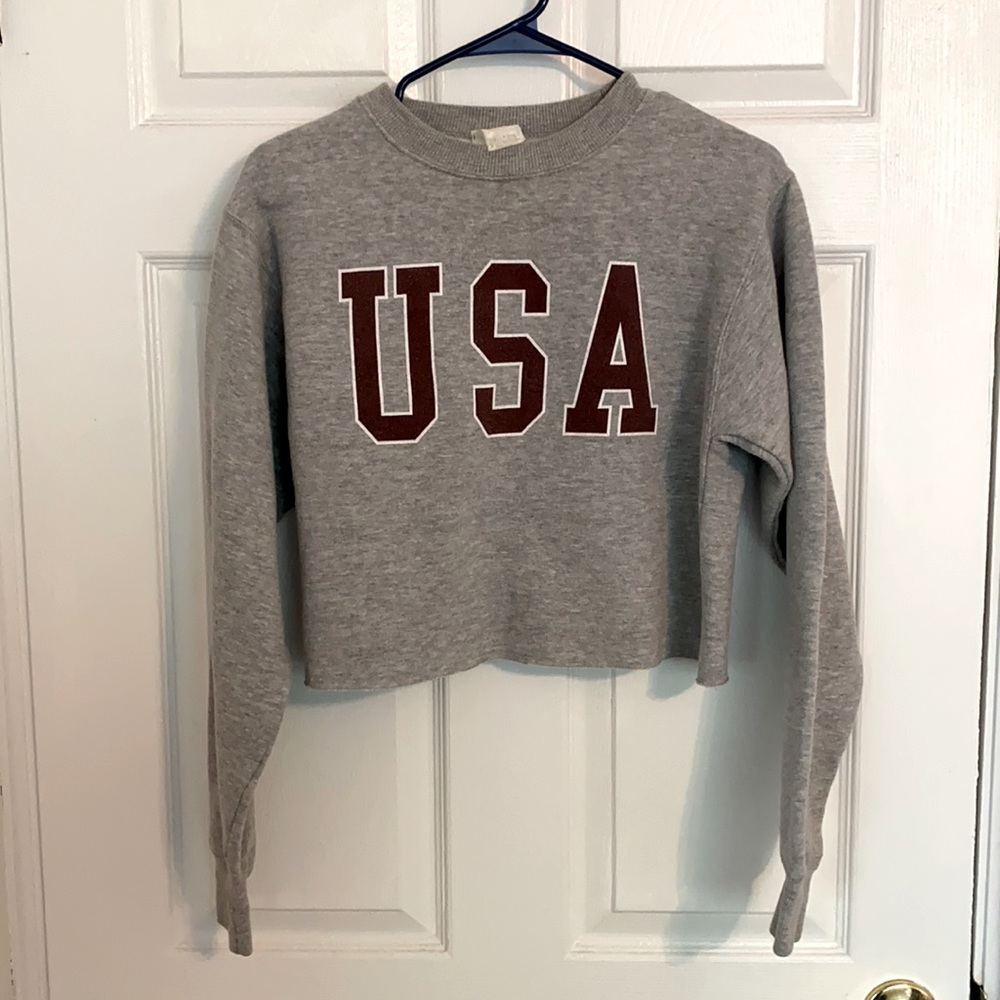Brandy Melville Cropped Crewneck
